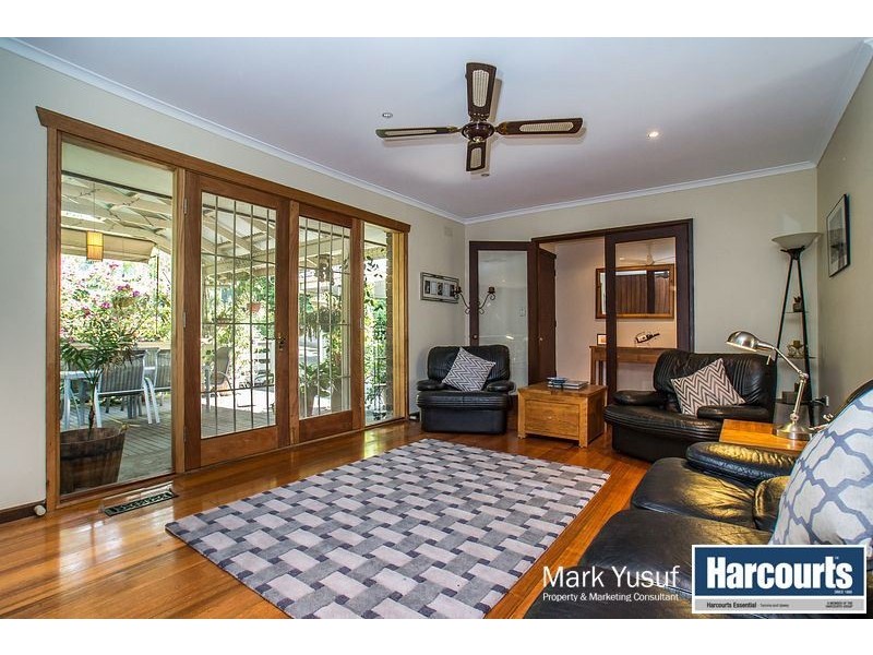 6 Deans Road, Upwey VIC 3158