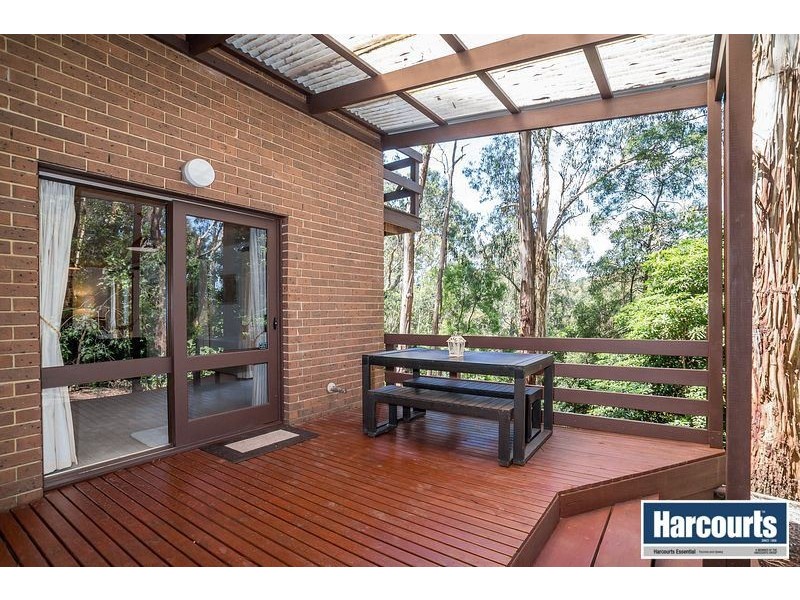 16 Centre Road, Upwey VIC 3158