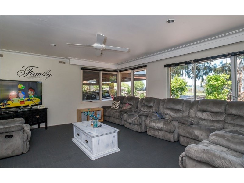 285 Glenfern Road, Upwey VIC 3158