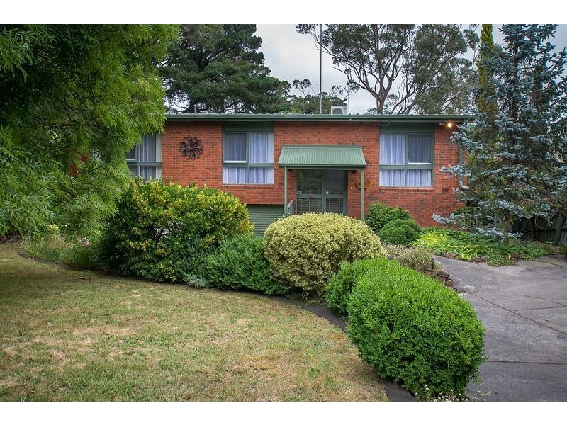 14 Griffiths Road, Upwey VIC 3158