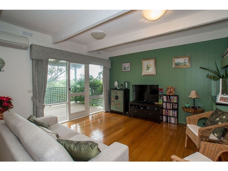 14 Griffiths Road, Upwey VIC 3158