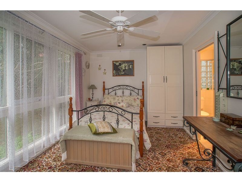 14 Griffiths Road, Upwey VIC 3158