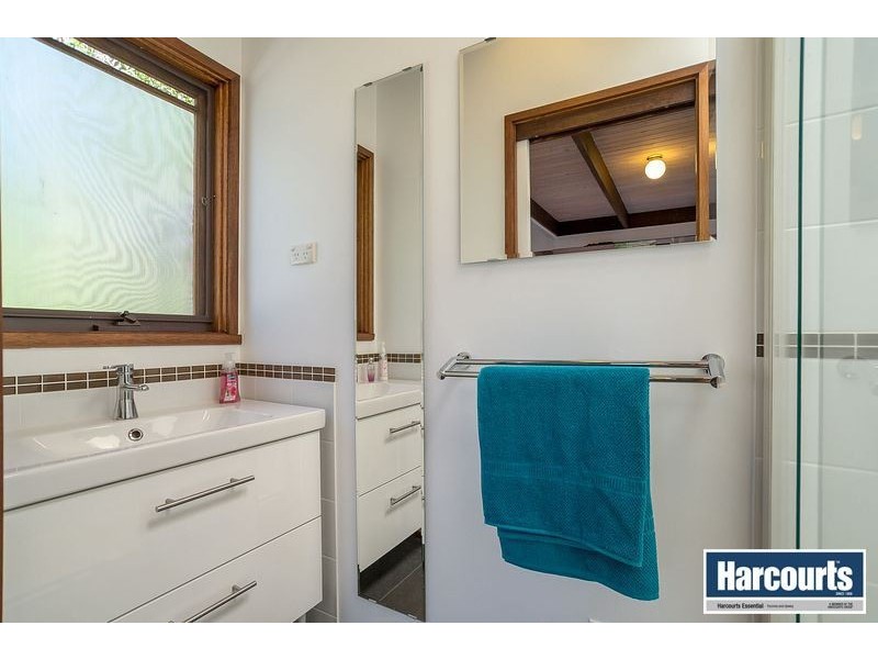 16 Centre Road, Upwey VIC 3158