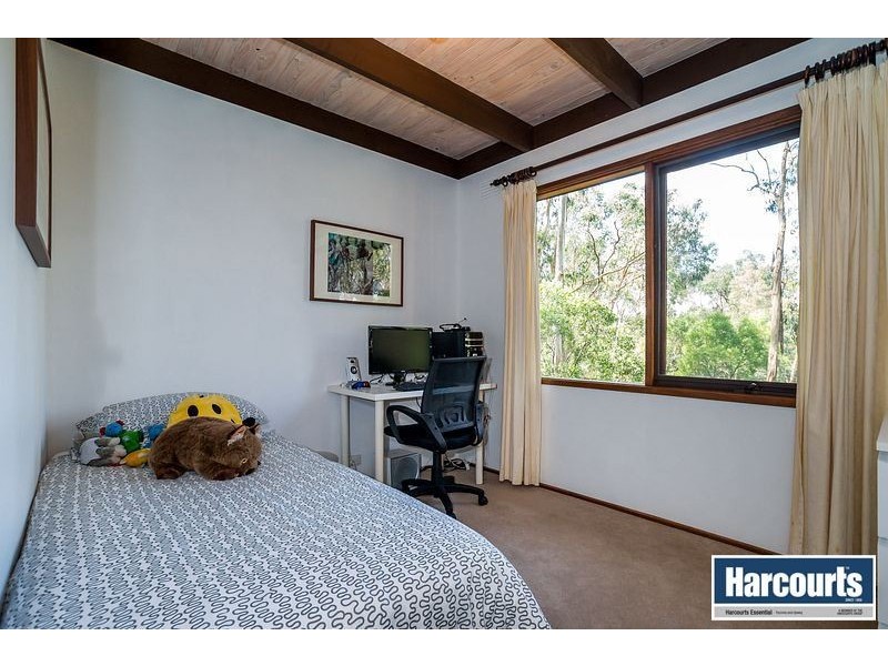 16 Centre Road, Upwey VIC 3158