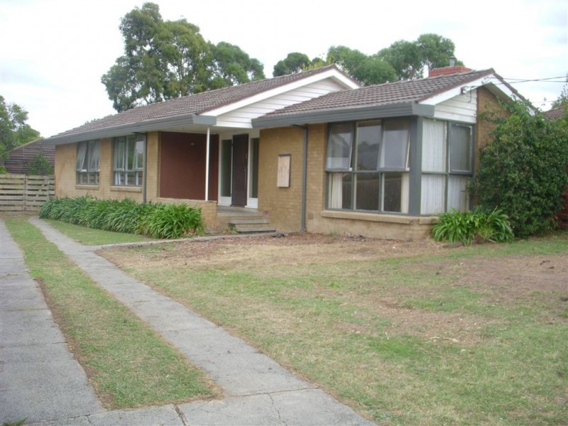 5 King Parade, Knoxfield VIC 3180