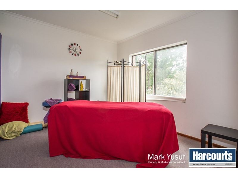 40 – 42 McBride Street, Cockatoo VIC 3781