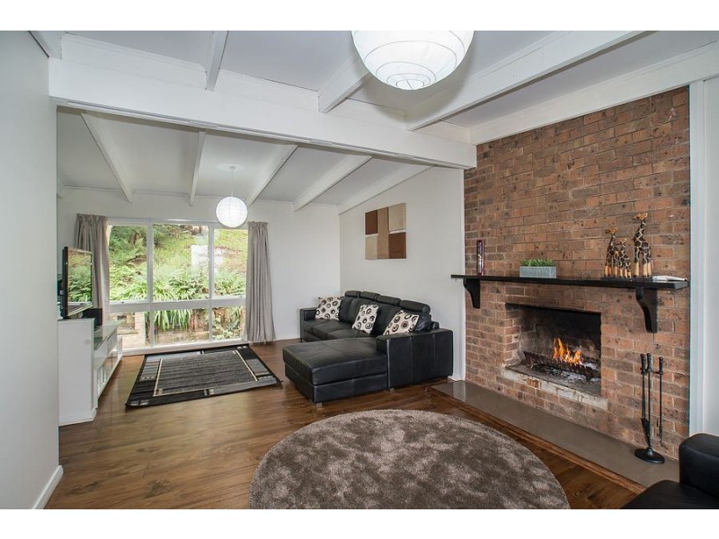 8 Kallamondah Road, Ferny Creek VIC 3786