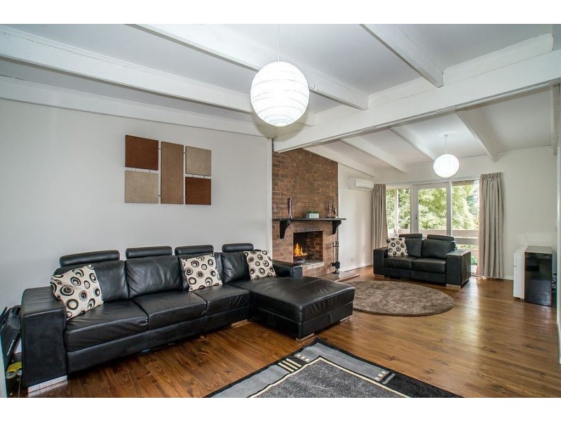 8 Kallamondah Road, Ferny Creek VIC 3786