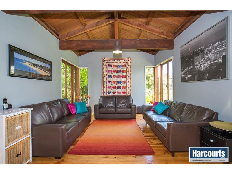6 Pauline Avenue, Tecoma VIC 3160