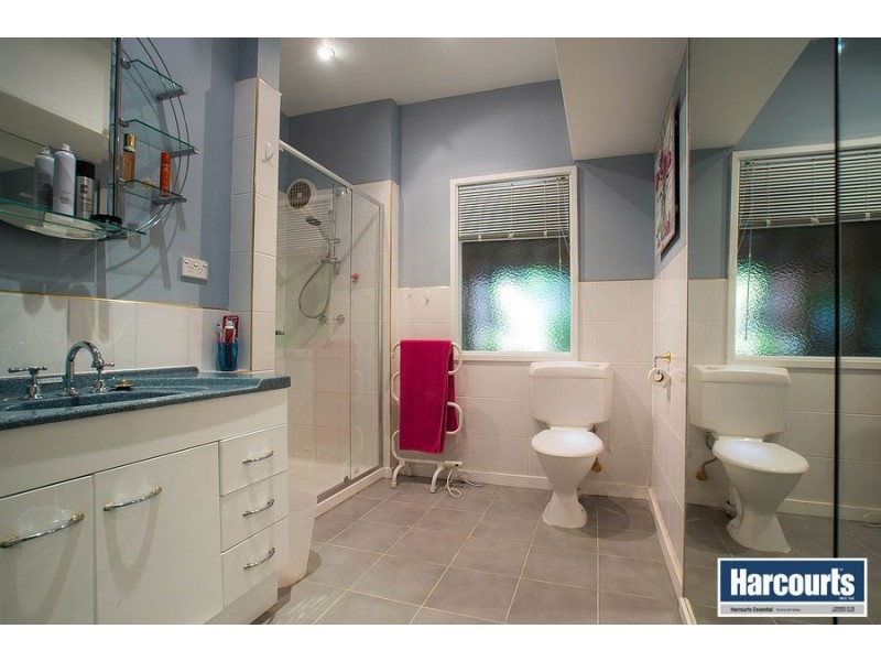 6 Pauline Avenue, Tecoma VIC 3160