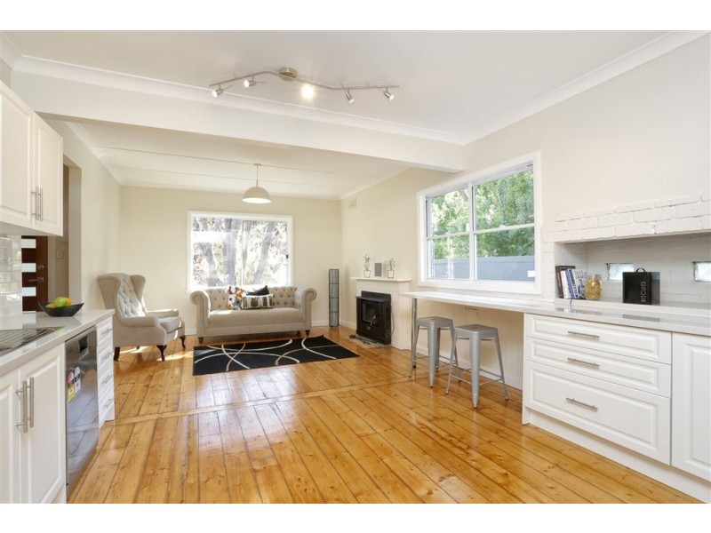 42 Ferny Creek Avenue, Upper Ferntree Gully VIC 3156