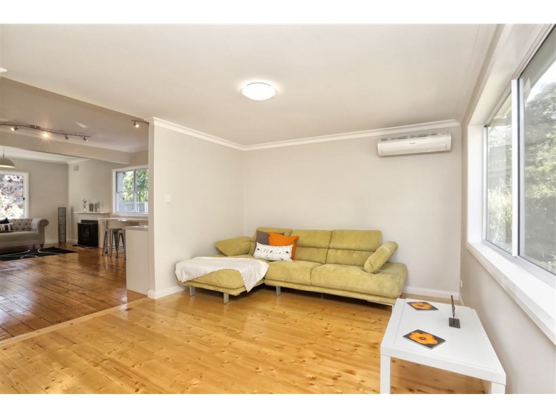 42 Ferny Creek Avenue, Upper Ferntree Gully VIC 3156