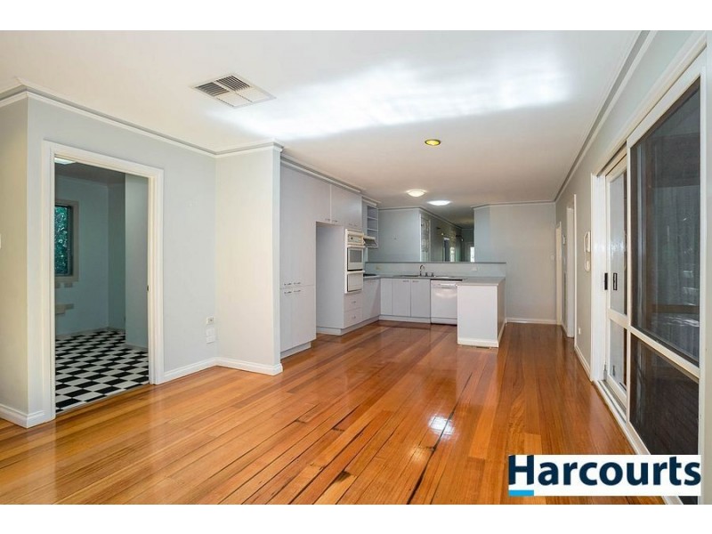 11 Blackwood Street, Tecoma VIC 3160