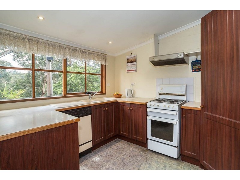 29 Deans Road, Upwey VIC 3158