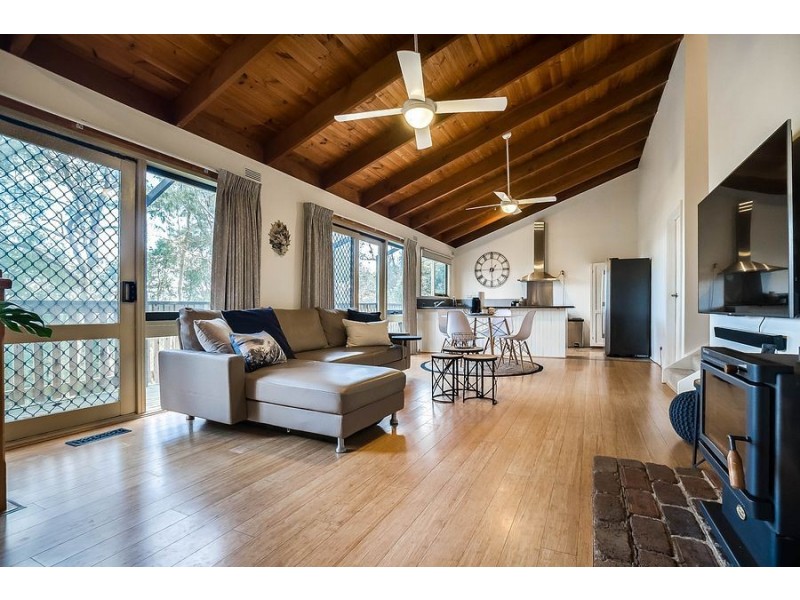 18 Belmont Avenue, Upwey VIC 3158