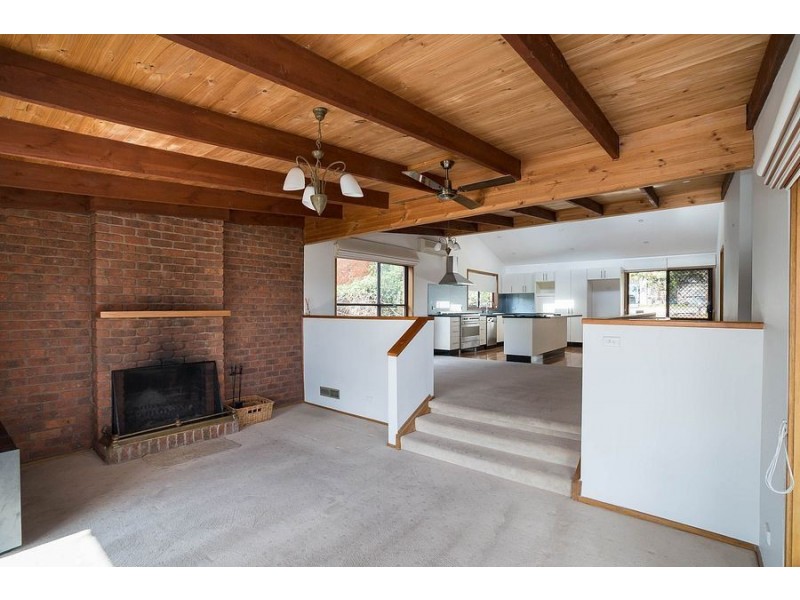 10 Irene Avenue, Upper Ferntree Gully VIC 3156