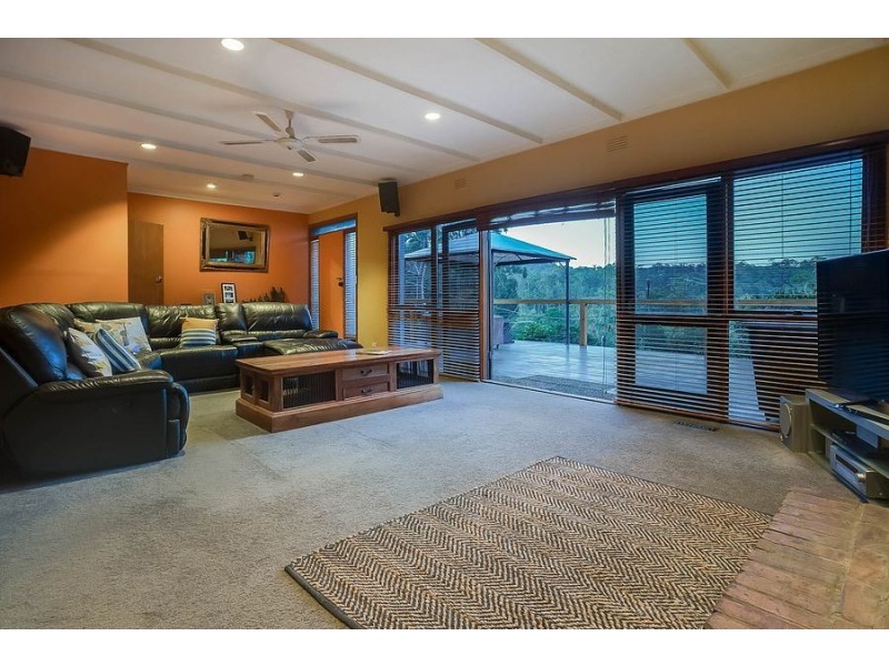 222-226 Mount Morton Road, Belgrave Heights VIC 3160