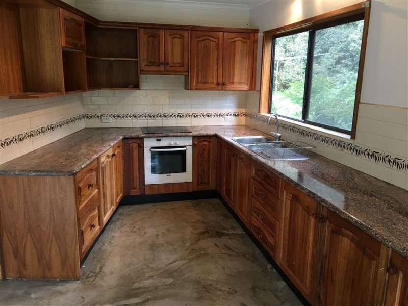 9 Mernda Road, Olinda VIC 3788