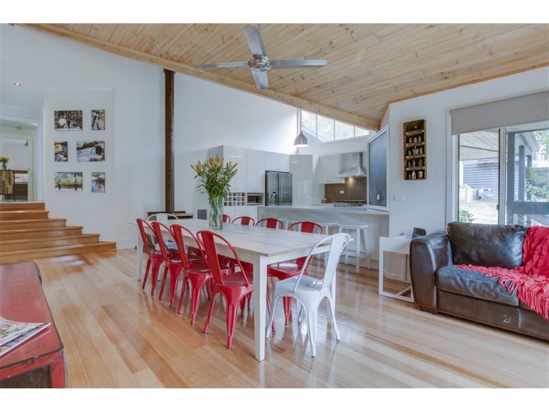 12 Leonard Street, Upwey VIC 3158