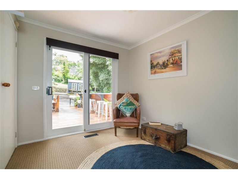 9 Ternes Road, Upwey VIC 3158