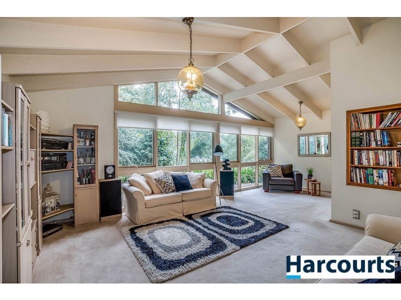 43 Alexander Avenue, Upwey VIC 3158