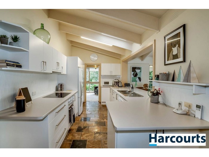 43 Alexander Avenue, Upwey VIC 3158