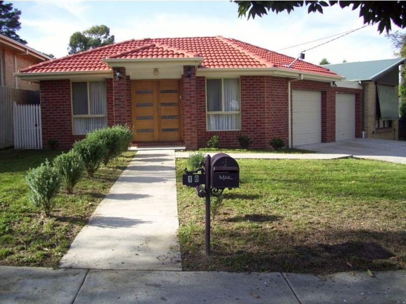 1B Lemon Grove, Nunawading VIC 3131