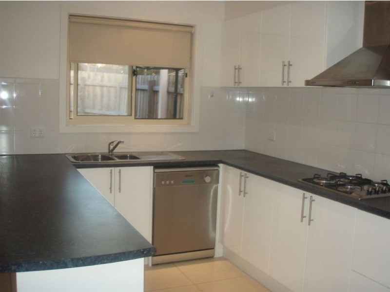 1B Lemon Grove, Nunawading VIC 3131