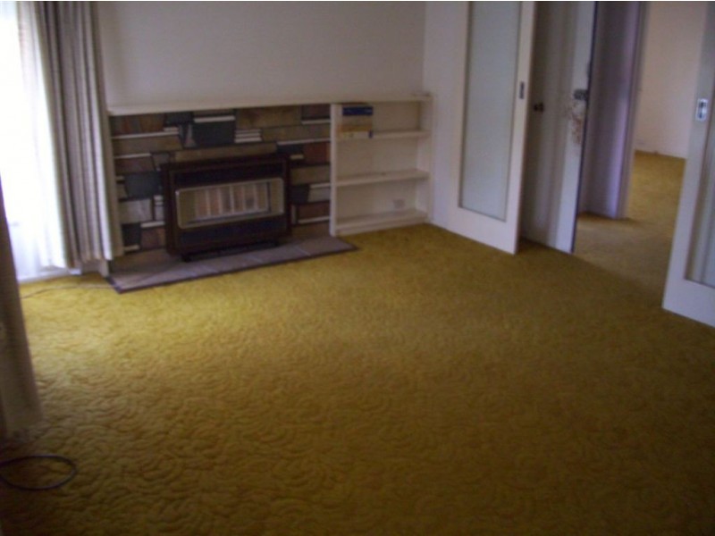 15 Edgewood Avenue, Burwood East VIC 3151