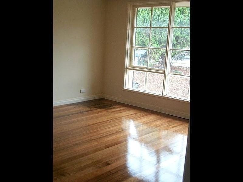 1/33 Churchill Street, Doncaster East VIC 3109