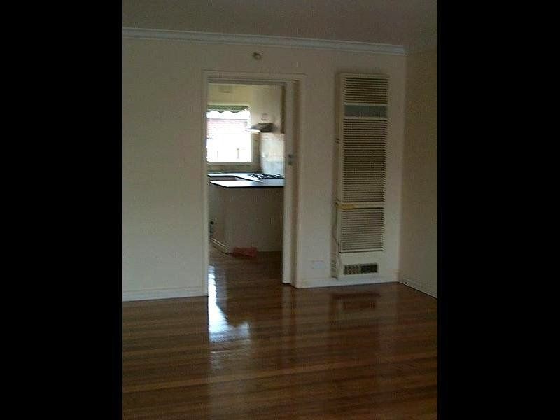 1/33 Churchill Street, Doncaster East VIC 3109