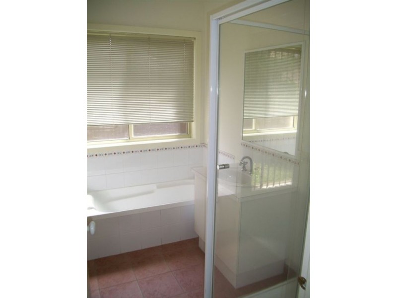 3/8 Devon Drive, Doncaster East VIC 3109