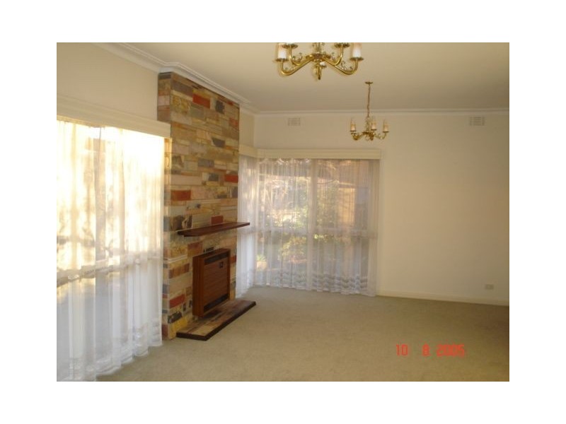 15 Glengarry Street, Burwood VIC 3125