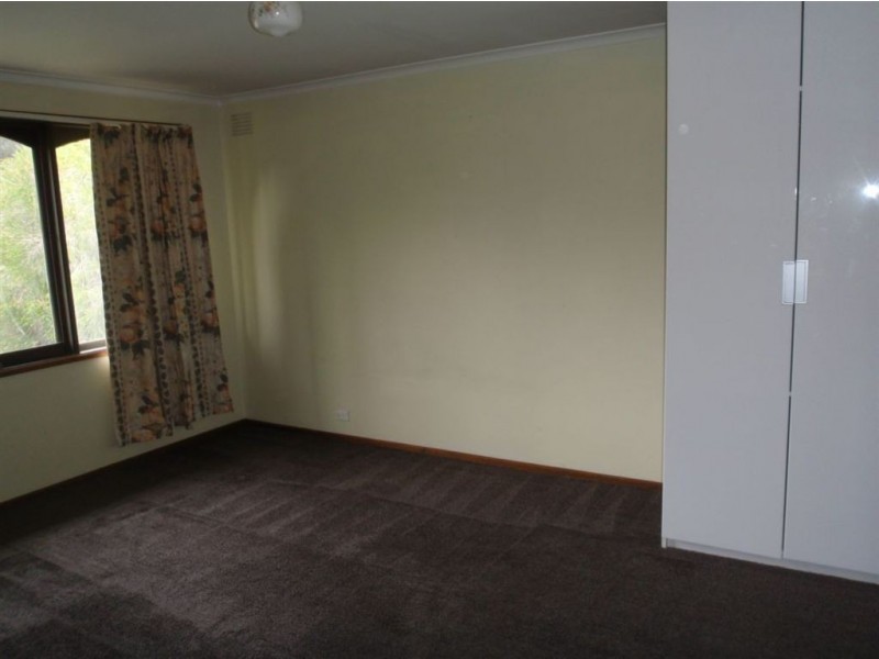 16 Eastern Avenue, Doncaster VIC 3108