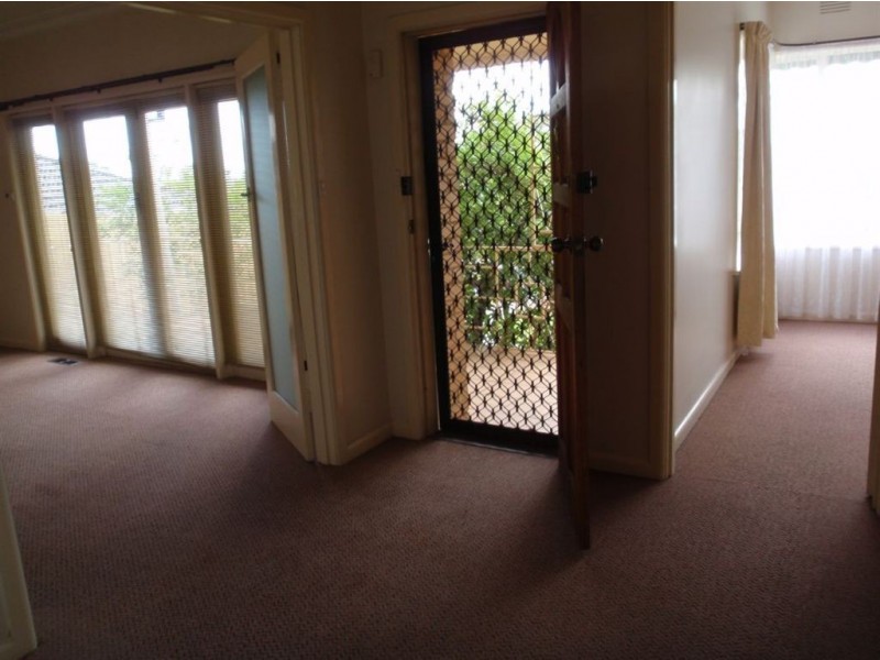 2 Ernst Street, Doncaster VIC 3108