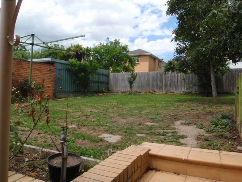 2 Ernst Street, Doncaster VIC 3108