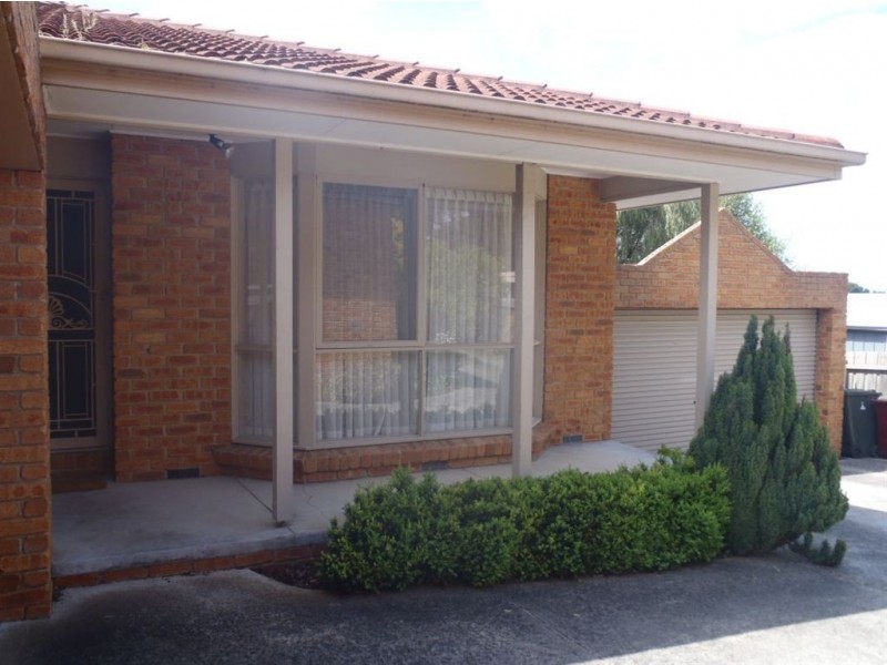 2/24 Hamilton Crescent, Doncaster East VIC 3109