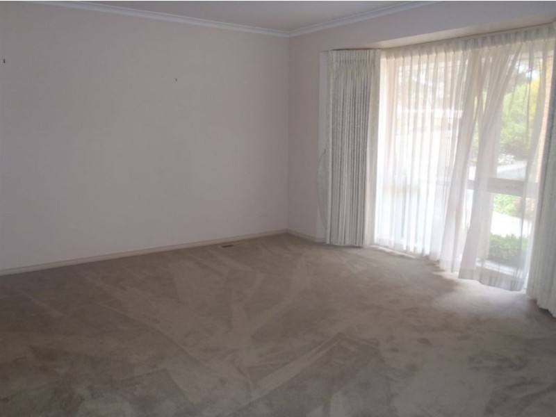 2/24 Hamilton Crescent, Doncaster East VIC 3109