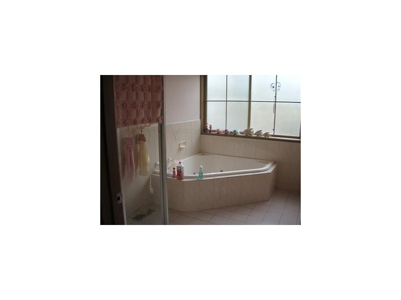 13 Innisfallen Avenue, Templestowe VIC 3106