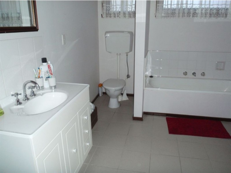 62 Chatsworth Quadrant, Templestowe Lower VIC 3107