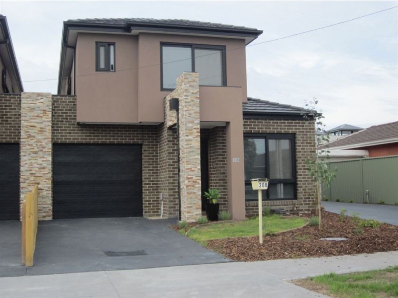 30B Oakes Avenue, Clayton South VIC 3169