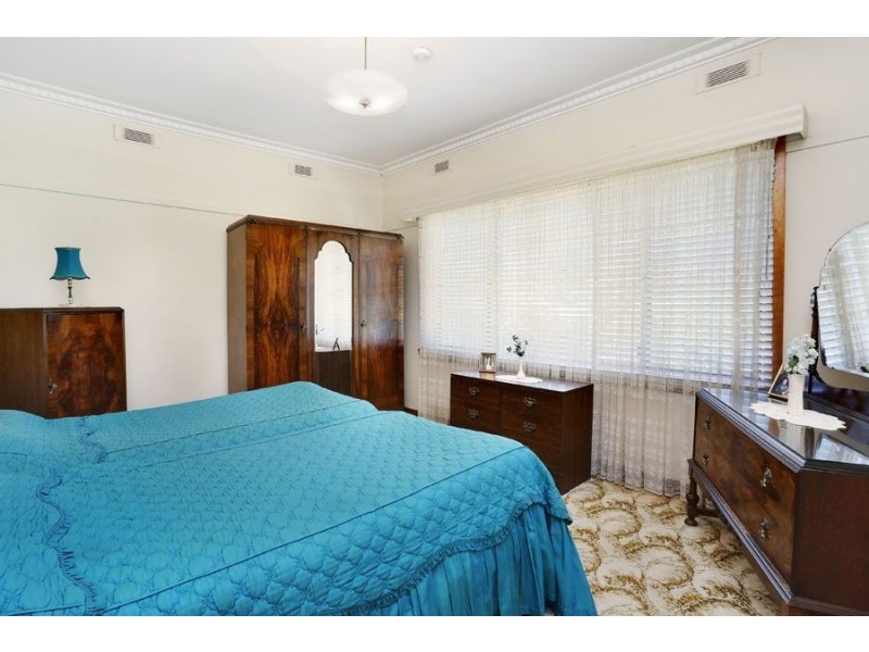 1427 Centre Road, Clayton VIC 3168