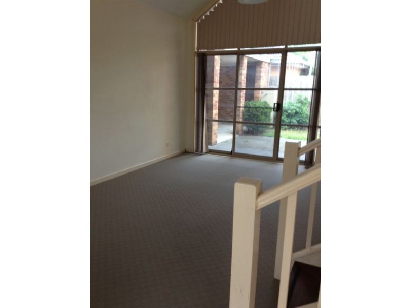 2/832 Blackburn Road, Clayton VIC 3168