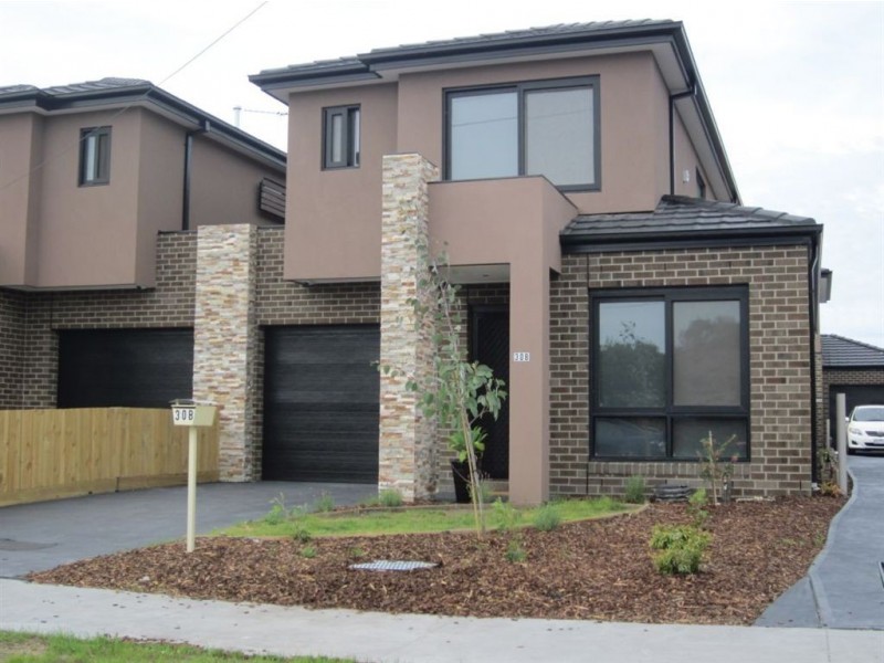 30B Oakes Avenue, Clayton South VIC 3169