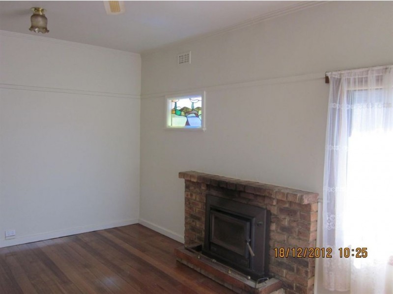 3 Manoon Road, Clayton South VIC 3169