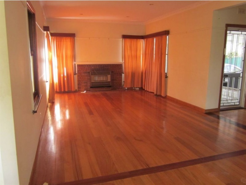 22 Browns Road, Clayton VIC 3168