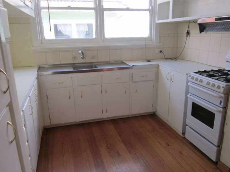 22 Browns Road, Clayton VIC 3168