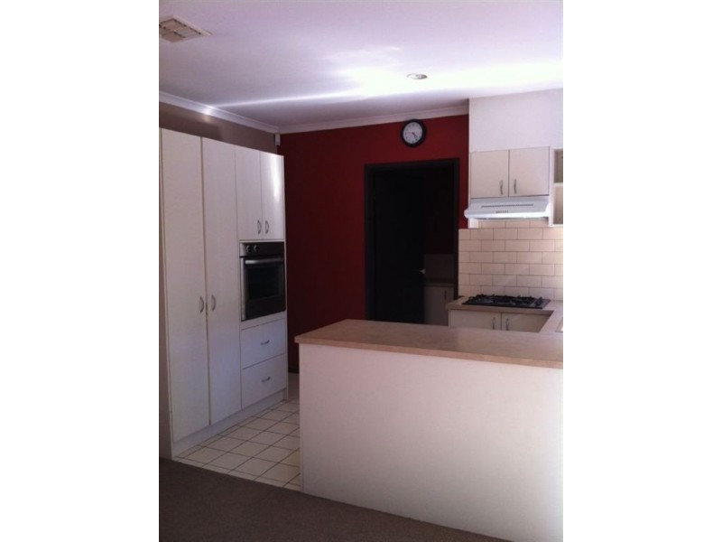 6 Kings Court, Oakleigh East VIC 3166