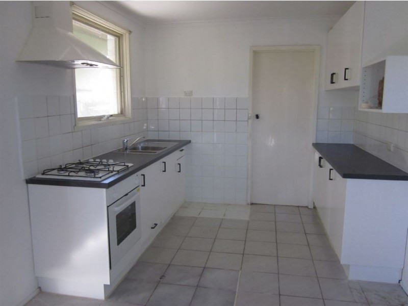 8 Mackinnon Court, Keysborough VIC 3173