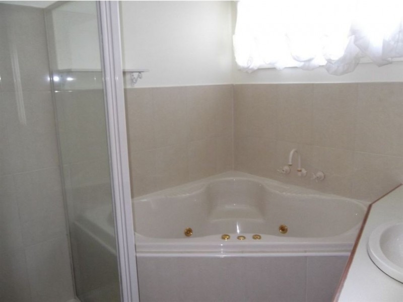 2/17 Panorama Street, Clayton VIC 3168